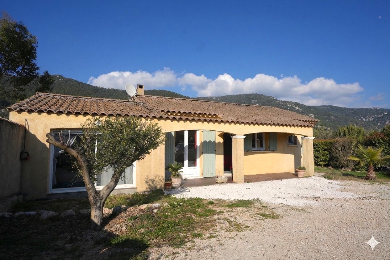 Maison-Villa - SIGNES