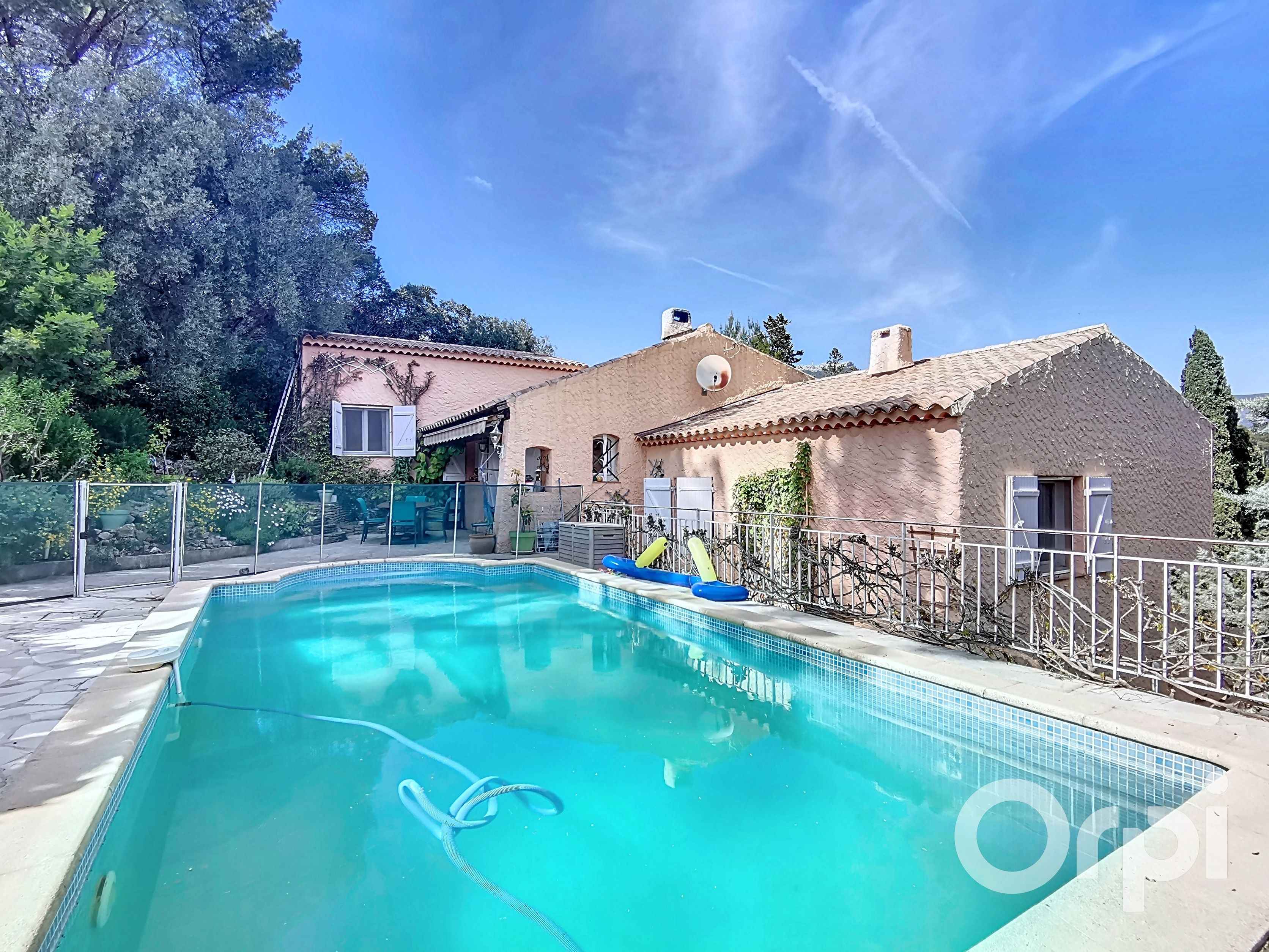 Maison-Villa - TOULON